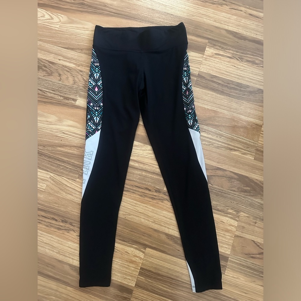 VICTORIA'S SECRET Pink BLACK TRIBAL AZTEC YOGA ULTIMATE LEGGING Pant Small